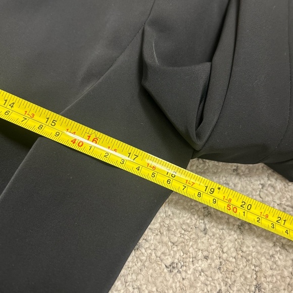 Zenobia size 12 EUC wool blend Black Professional Jacket- sharp corner detail - Picture 10 of 13